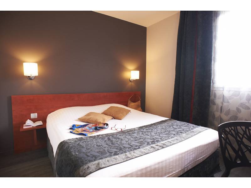 Hotel Restaurant Du Parc Saumur Logis Elegance ภายนอก รูปภาพ