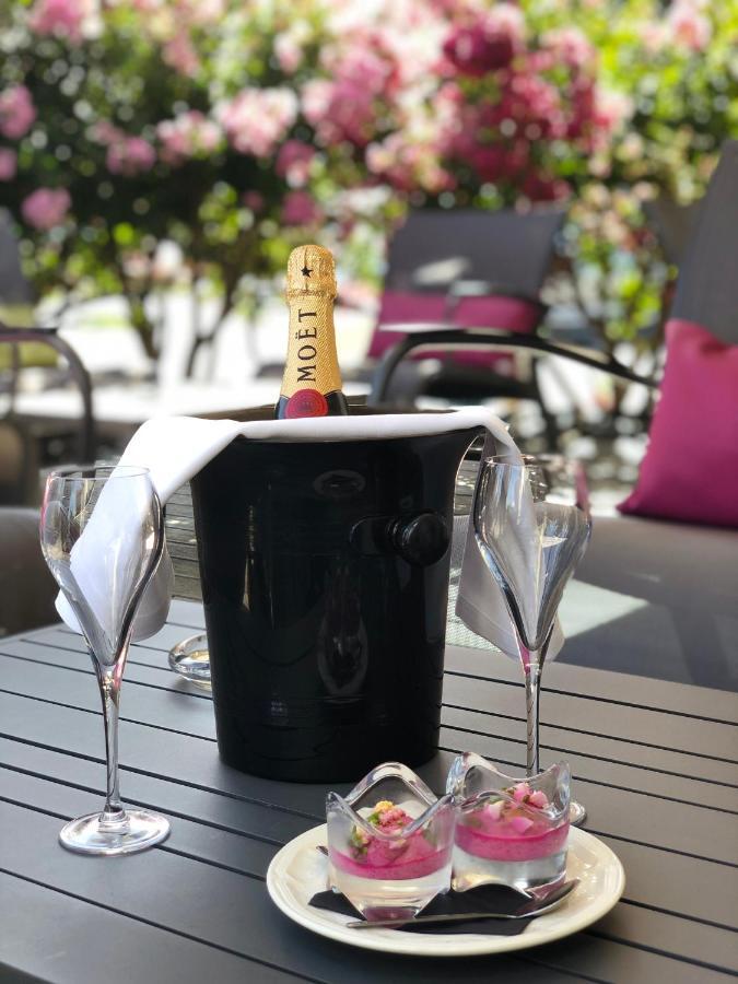 Hotel Restaurant Du Parc Saumur Logis Elegance ภายนอก รูปภาพ